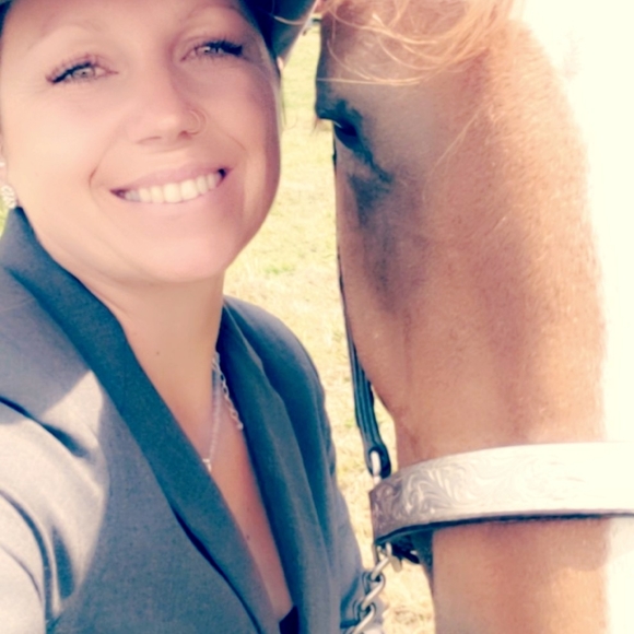 Meet your Posher, Heather - Picture 9 of 15